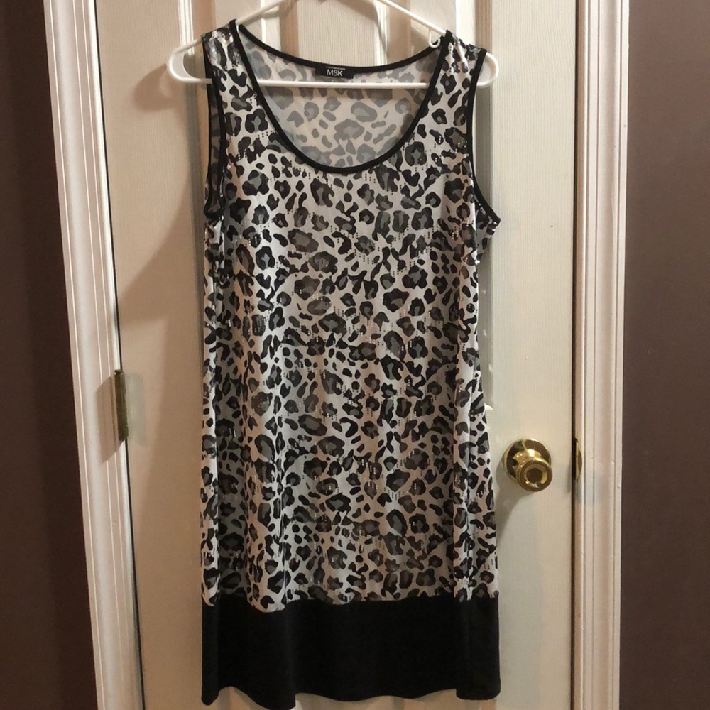 ✨4 for $25✨ leopard print dress